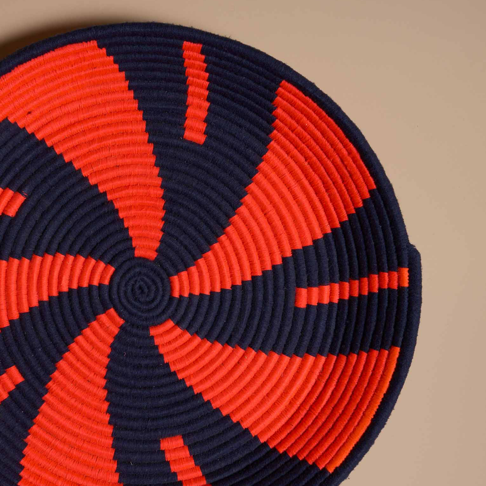 Oum_shooting-fotografico-14.11.20240409-2-copia Oum_shooting-fotografico-14.11.20240409-2-copia